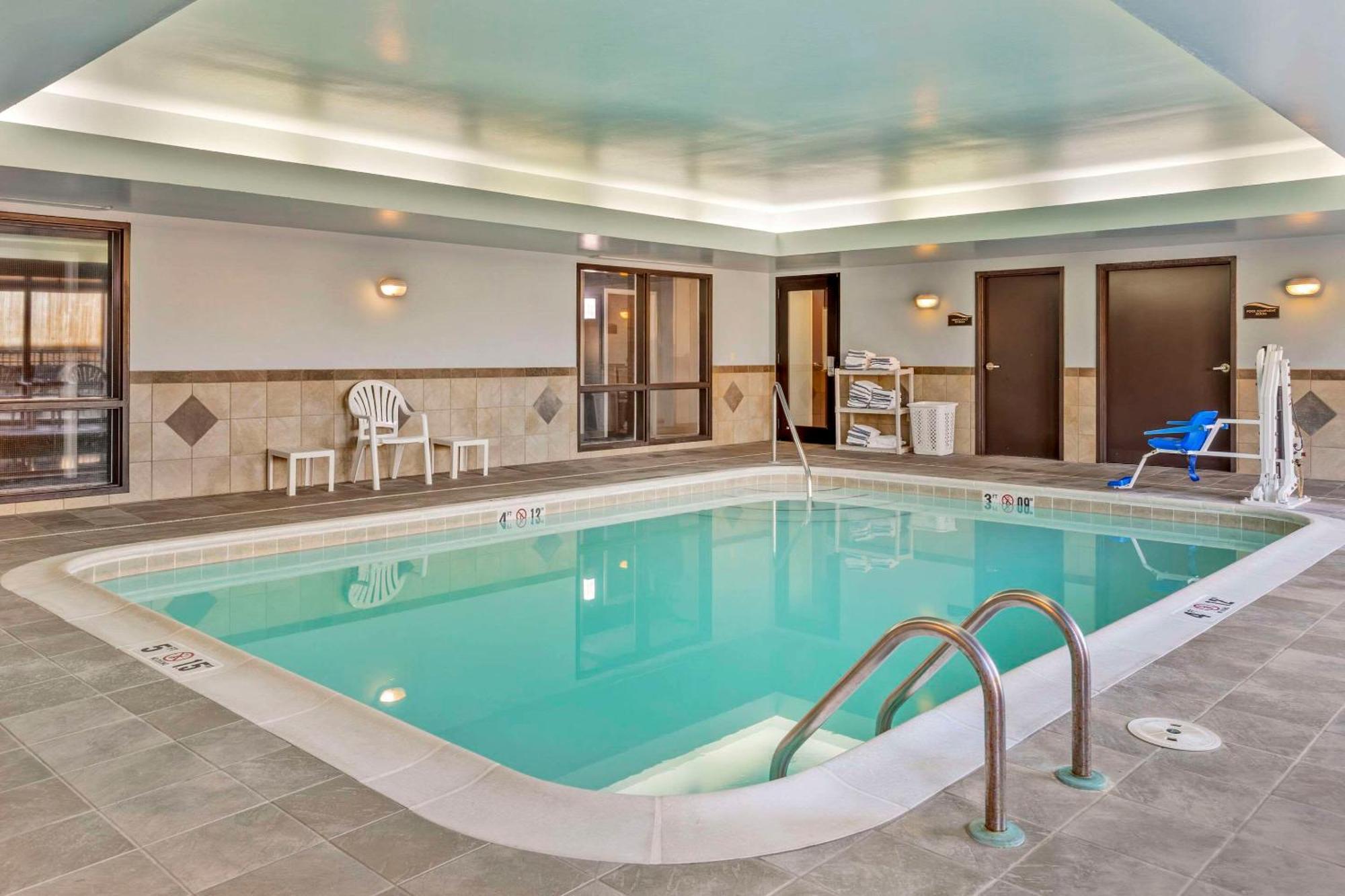 Comfort Suites Whitsett - Greensboro East Bagian luar foto