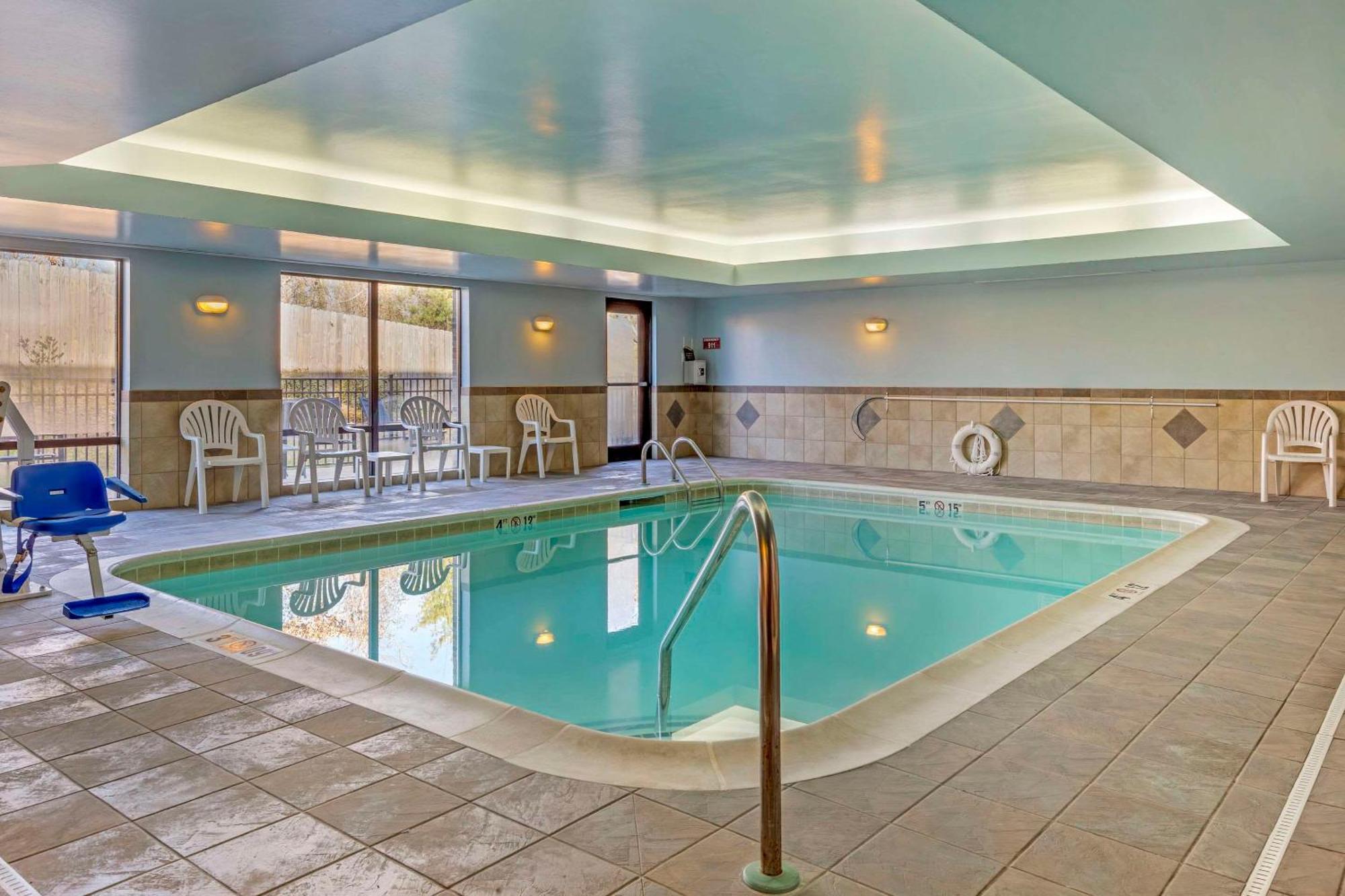 Comfort Suites Whitsett - Greensboro East Bagian luar foto